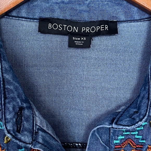 BOSTON PROPER  Denim Embroidered Top XS - Picture 11 of 15